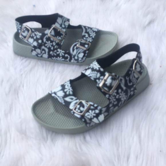 Birkenstock Other - Birkenstock Hawaiian Print Men’s Size 10